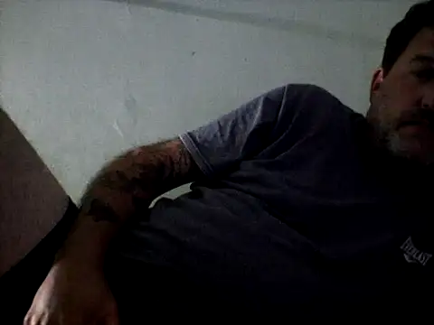 Snapshot of Reload_033 chatting on May 2026 03:37:02 AM Reload 033 online show from May 2026 03:37:02 AM