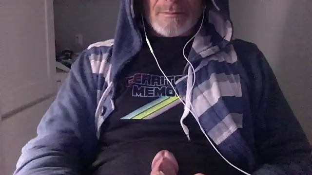 Snapshot of readyforfunxxx chatting on February 2026 01:11:01 PM readyforfunxxx online show from February 2026 01:11:01 PM