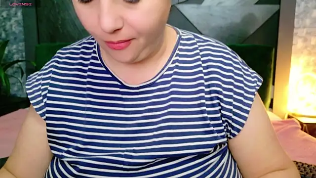 AleshaArabian online show from January 2025 08:32:02 PM