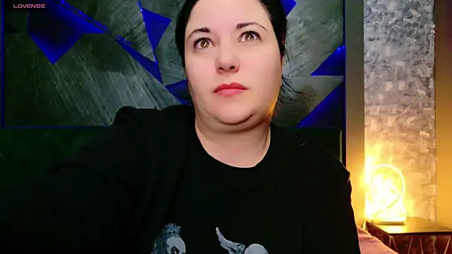 AleshaArabian online show from January 2025 07:48:01 PM