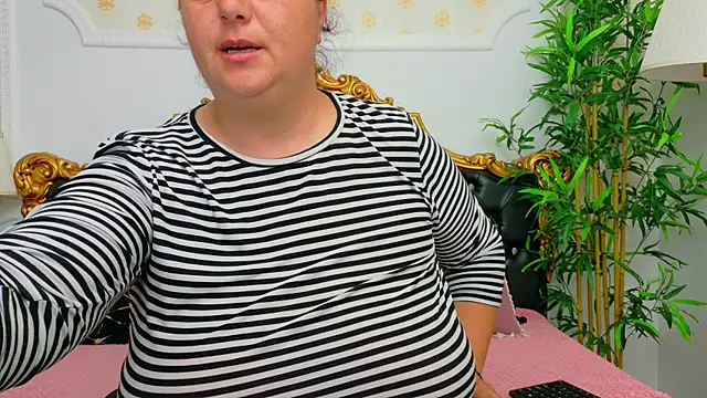 AleshaArabian online show from May 2026 03:37:02 AM
