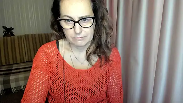 lauraoven online show from January 2026 09:00:01 AM