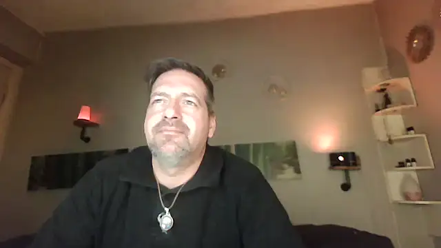 Snapshot of matrikes1 chatting on December 2024 09:37:01 PM matrikes1 online show from December 2024 09:37:01 PM