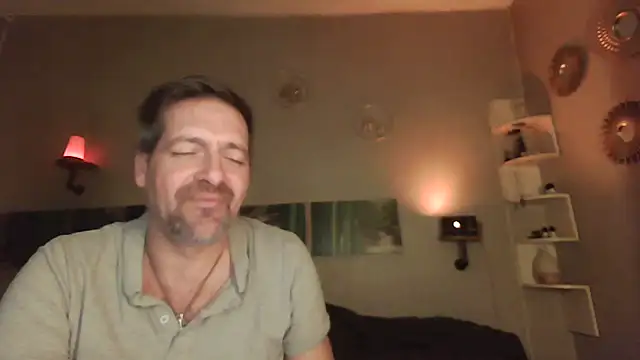 Snapshot of matrikes1 chatting on December 2024 12:42:02 AM matrikes1 online show from December 2024 12:42:02 AM