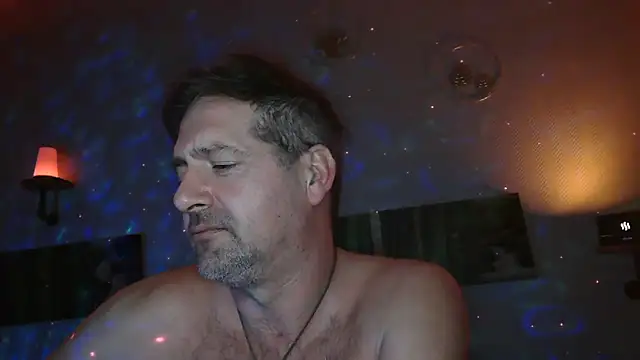 Snapshot of matrikes1 chatting on December 2024 12:51:02 AM matrikes1 online show from December 2024 12:51:02 AM