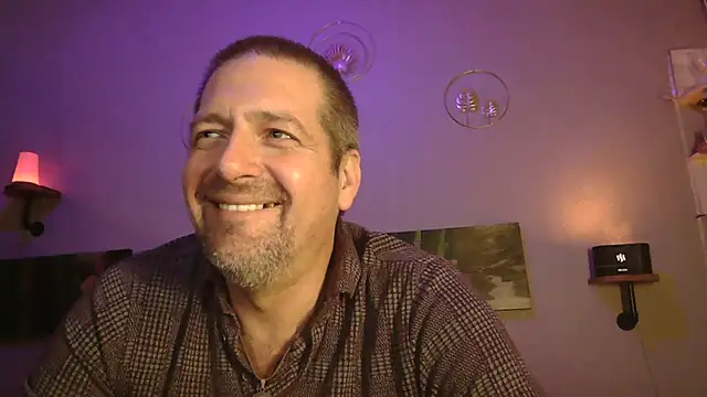 Snapshot of matrikes1 chatting on February 2025 06:47:02 PM matrikes1 online show from February 2025 06:47:02 PM