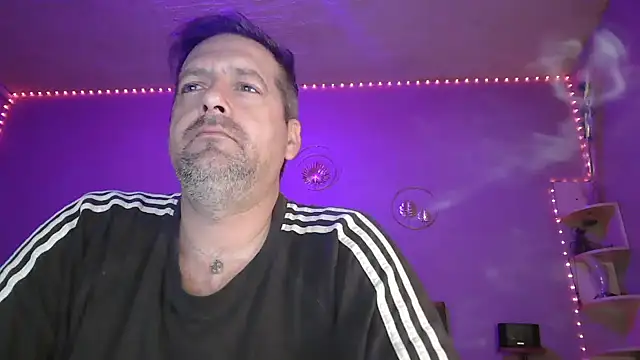 Snapshot of matrikes1 chatting on March 2026 01:00:02 AM matrikes1 online show from March 2026 01:00:02 AM