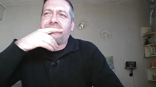 Snapshot of matrikes1 chatting on April 2026 04:46:02 PM matrikes1 online show from April 2026 04:46:02 PM