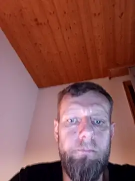 Kw8585kw online show from October 2025 01:03:02 AM