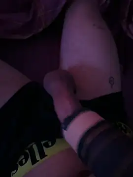 Snapshot of Giannis9806 chatting on March 2025 01:21:02 AM Giannis9806 online show from March 2025 01:21:02 AM