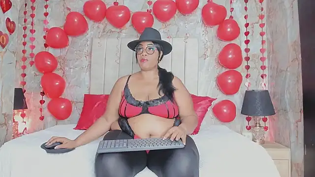 AranzaLatinBlacks online show from February 2025 07:02:01 PM