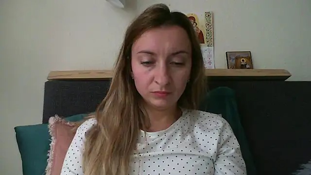 SusanCurt online show from December 2024 01:06:02 PM