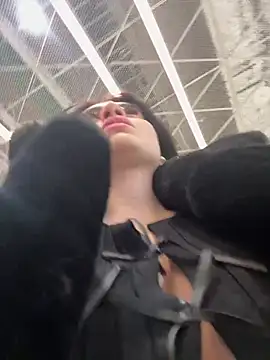 Snapshot of Wet__Bunny chatting on March 2025 09:45:02 AM Wet Bunny online show from March 2025 09:45:02 AM