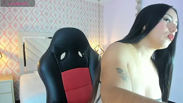 clarisKlein online show from May 2026 12:09:02 PM