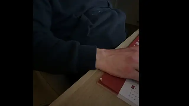 Snapshot of mrbigballs chatting on February 2026 10:28:01 PM mrbigballs online show from February 2026 10:28:01 PM