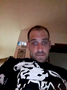 Codymc89 online show from May 2026 02:35:02 PM
