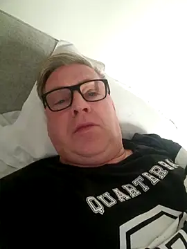 RobertStripX online show from December 2024 09:03:01 AM