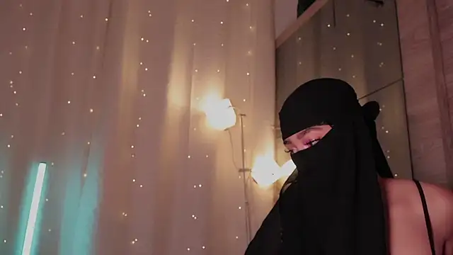 sweet diazzz online show from October 2025 07:45:02 PM