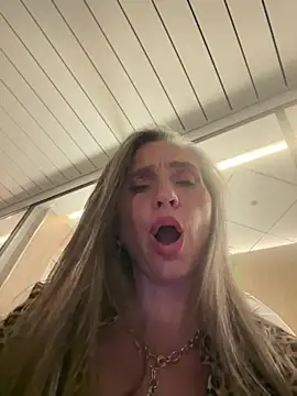 Snapshot of Alimela chatting on July 2026 11:28:01 PM Alimela online show from July 2026 11:28:01 PM