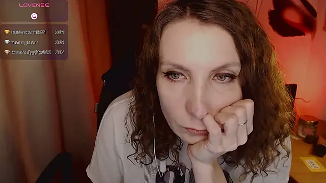 Snapshot of JohansonKatie chatting on January 2025 11:39:02 PM JohansonKatie online show from January 2025 11:39:02 PM