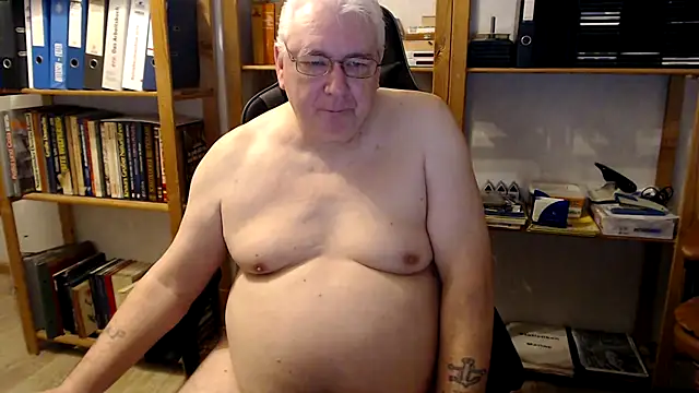 SchwanzhureXXL online show from October 2025 05:33:01 AM