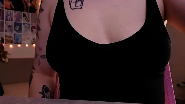 MilenaSaint online show from January 2025 02:41:01 AM