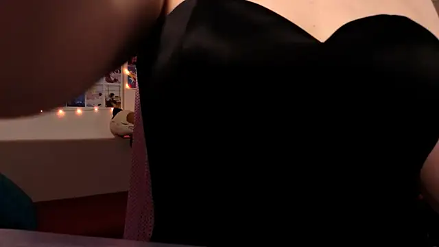 MilenaSaint online show from February 2025 03:31:01 AM