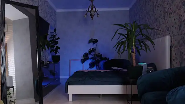 Snapshot of ClaraBendover chatting on November 2025 08:31:01 PM ClaraBendover online show from November 2025 08:31:01 PM