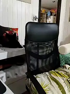 ElfGrey online show from February 2025 03:45:01 AM