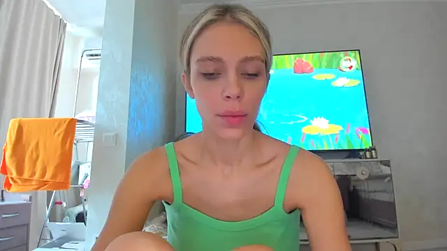 Snapshot of Iris_cherry chatting on December 2024 06:01:01 AM Iris cherry online show from December 2024 06:01:01 AM