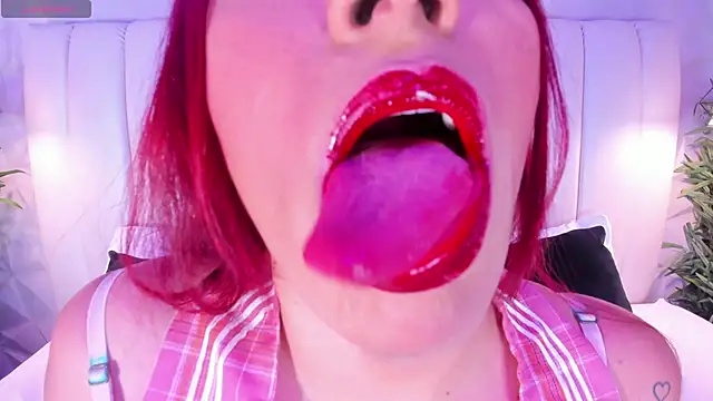 Snapshot of naughty_flower18 chatting on January 2025 11:10:02 PM naughty flower18 online show from January 2025 11:10:02 PM