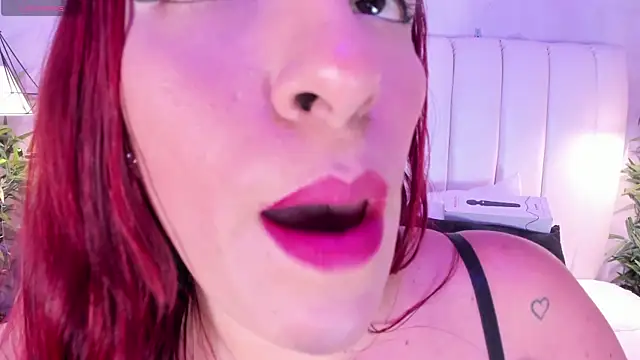 Snapshot of naughty_flower18 chatting on January 2025 10:41:01 PM naughty flower18 online show from January 2025 10:41:01 PM