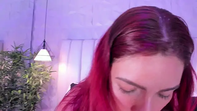 Snapshot of naughty_flower18 chatting on February 2025 10:50:01 PM naughty flower18 online show from February 2025 10:50:01 PM