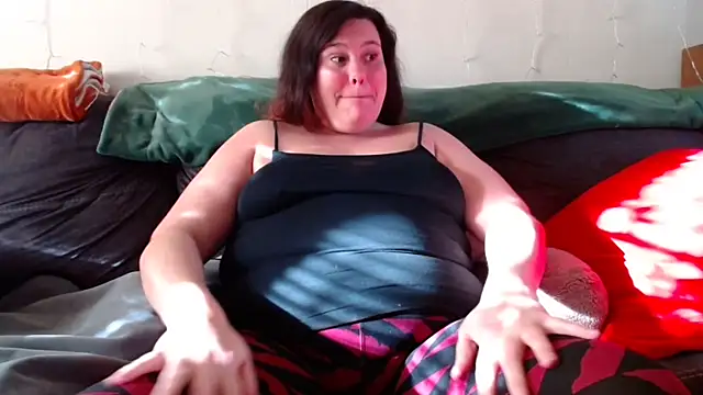 Snapshot of melody_mccoy chatting on January 2025 08:57:02 PM melody mccoy online show from January 2025 08:57:02 PM