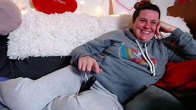 Snapshot of melody_mccoy chatting on February 2025 07:06:01 PM melody mccoy online show from February 2025 07:06:01 PM