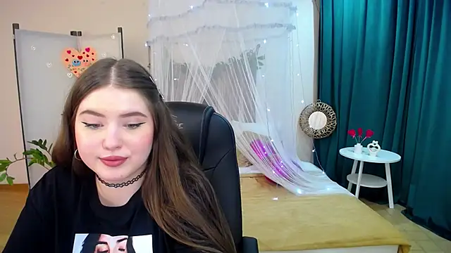 NicoleFoxery online show from February 2025 04:36:02 PM