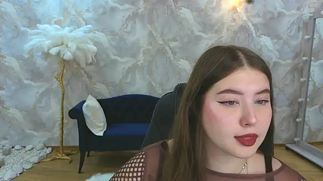 NicoleFoxery online show from September 2025 06:24:02 PM