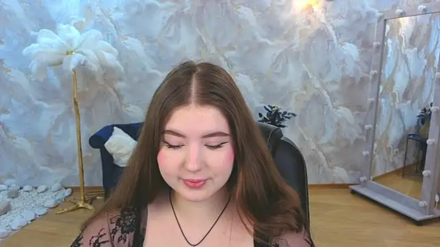 NicoleFoxery online show from November 2025 06:18:01 PM