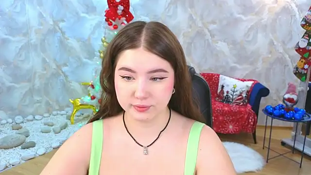 NicoleFoxery online show from December 2025 06:15:02 PM