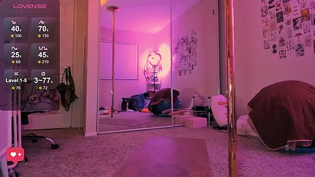 Evie-Luna online show from December 2025 02:39:01 AM