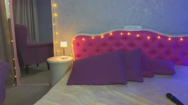 Ariana Petite online show from February 2025 05:23:01 AM