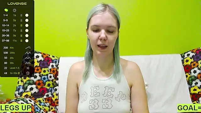 Snapshot of Ultra_Meow chatting on February 2025 06:56:02 PM Ultra Meow online show from February 2025 06:56:02 PM