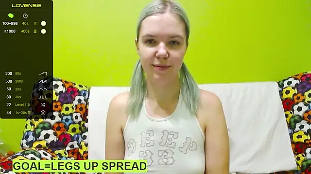 Snapshot of Ultra_Meow chatting on February 2025 12:17:02 AM Ultra Meow online show from February 2025 12:17:02 AM