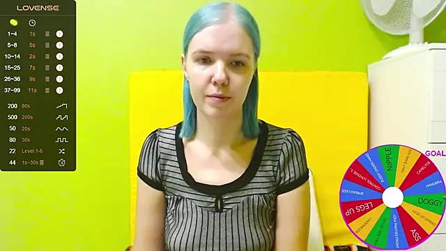 Snapshot of Ultra_Meow chatting on October 2025 05:23:02 PM Ultra Meow online show from October 2025 05:23:02 PM