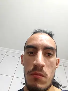 Snapshot of TommyMomentum chatting on January 2025 04:52:01 AM TommyMomentum online show from January 2025 04:52:01 AM