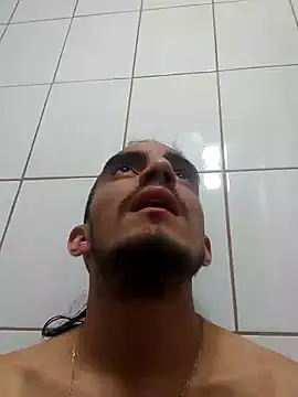 Snapshot of TommyMomentum chatting on January 2025 06:27:02 AM TommyMomentum online show from January 2025 06:27:02 AM