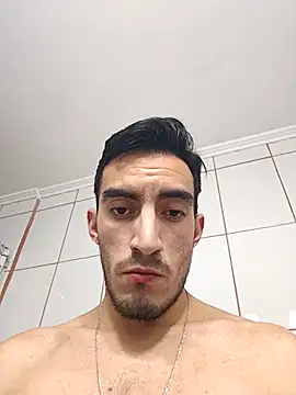 Snapshot of TommyMomentum chatting on September 2025 06:02:02 AM TommyMomentum online show from September 2025 06:02:02 AM