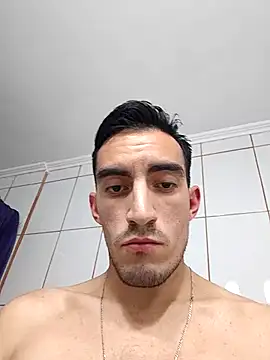 Snapshot of TommyMomentum chatting on November 2025 05:06:02 AM TommyMomentum online show from November 2025 05:06:02 AM