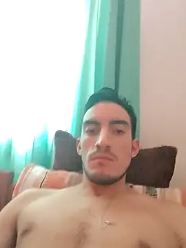 Snapshot of TommyMomentum chatting on November 2025 05:06:02 PM TommyMomentum online show from November 2025 05:06:02 PM