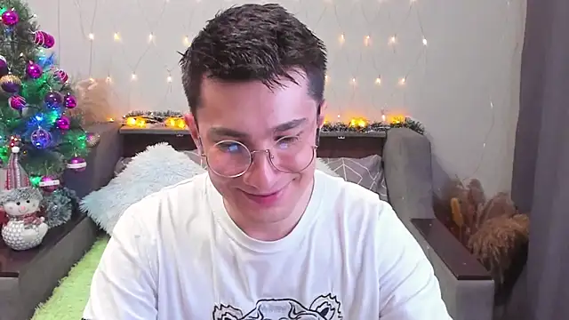 Yumi steve online show from December 2024 08:15:02 PM